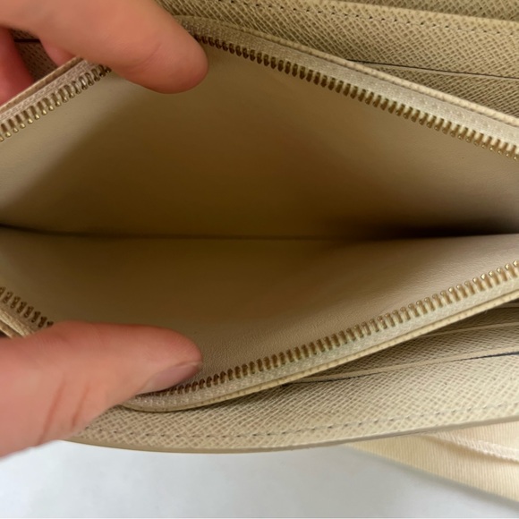 Louis Vuitton Damier Azure Wallet - Picture 6 of 9